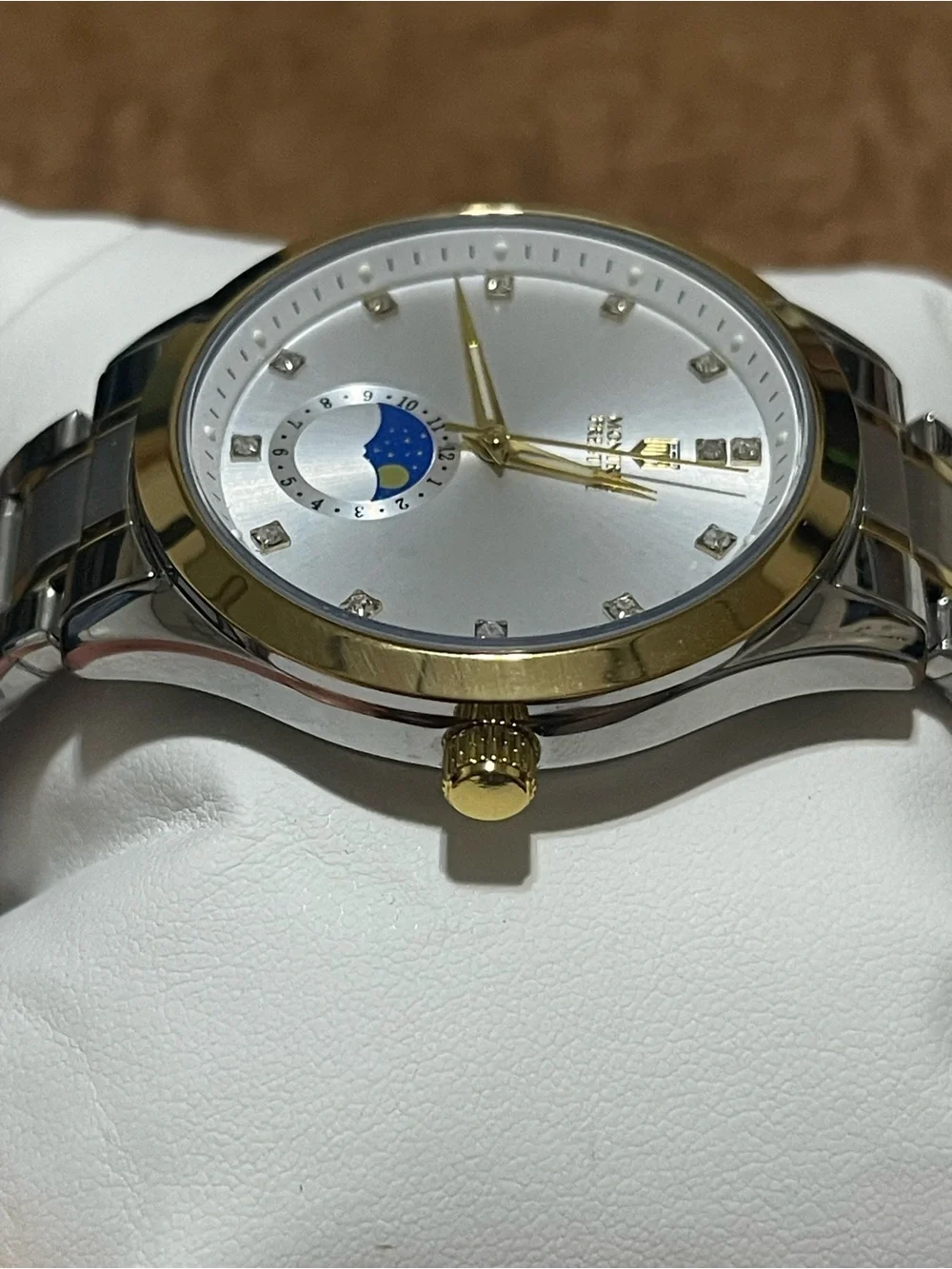 MONTRES PRESTIGE X Invicta Men 42mm Silver Tone Case Silver Metal Dial Gold Band
